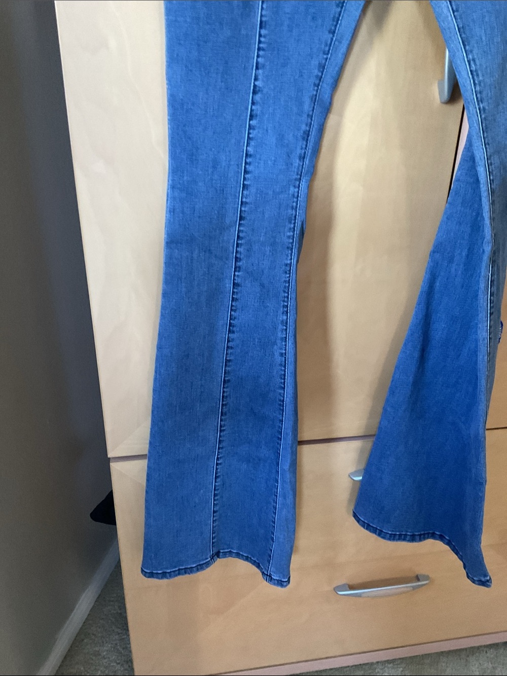 NWT Star Blue Flare Jeans by Saints & Hearts - Picture 4 of 4